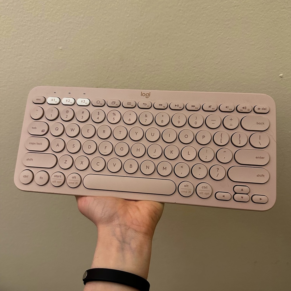Logitech K380 pink wireless keyboard